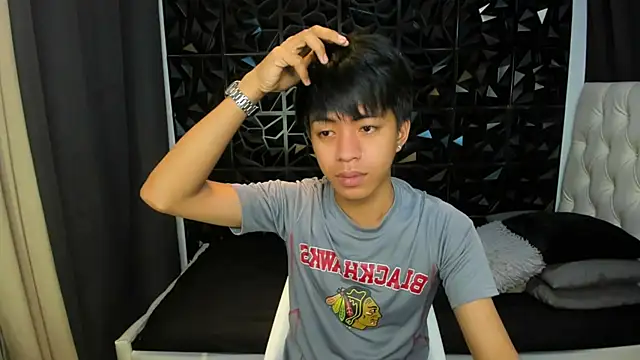 davincihugecock online show from March 26, 2026, 7:01 pm