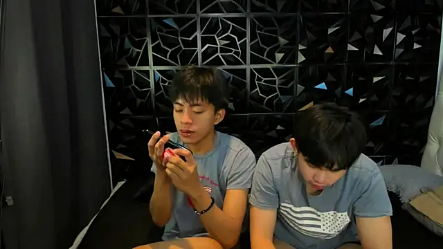 davincihugecock online show from March 20, 2026, 4:52 pm