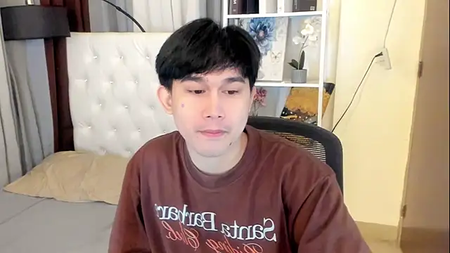 davincihugecock online show from May 15, 2026, 5:33 pm
