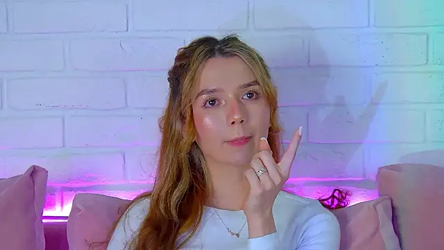 Snapshot of VanessaVienne chatting on February 19, 2026, 4:20 am VanessaVienne online show from February 19, 2026, 4:20 am