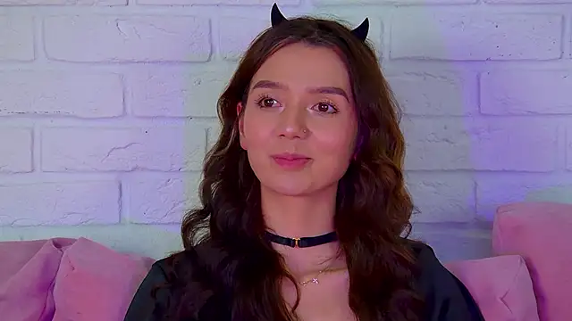 VanessaVienne online show from March 30, 2026, 4:08 pm