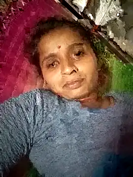 Snapshot of Hirdesh_sahu chatting on June 15, 2026, 4:28 pm Hirdesh sahu online show from June 15, 2026, 4:28 pm