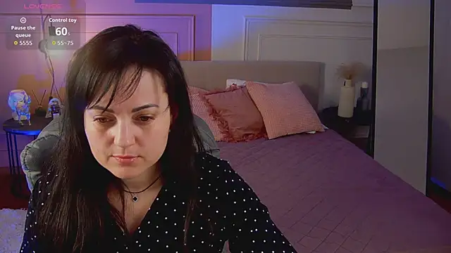  SilkyShadow  online show from March 15, 2026, 1:12 am