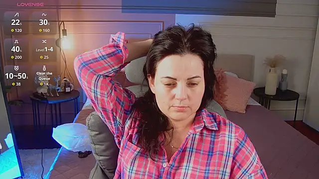  SilkyShadow  online show from March 5, 2026, 1:02 am