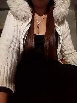 hoahong2 online show from January 13, 2026, 3:38 pm