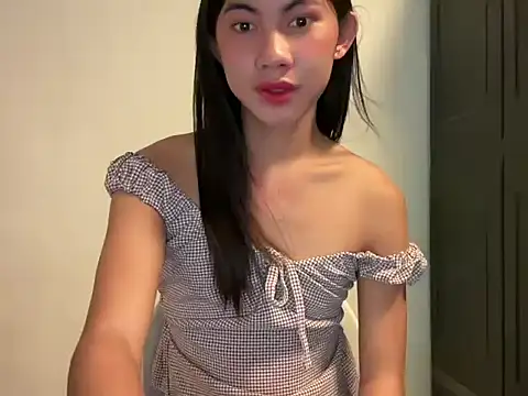 Massivecockfiona online show from July 24, 2026, 6:09 am