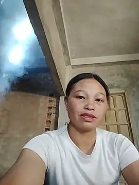 Snapshot of miray- chatting on May 27, 2026, 1:57 am miray- online show from May 27, 2026, 1:57 am