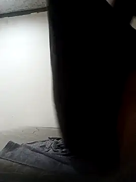 Snapshot of Winterslender chatting on February 12, 2026, 7:13 pm Winterslender online show from February 12, 2026, 7:13 pm