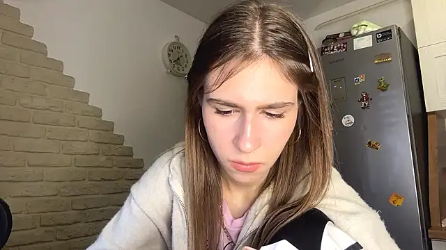 ElsieKuhlmann online show from March 29, 2026, 5:09 am