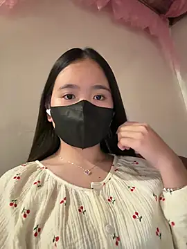 Snapshot of Gwen879 chatting on February 4, 2026, 1:28 pm Gwen879 online show from February 4, 2026, 1:28 pm