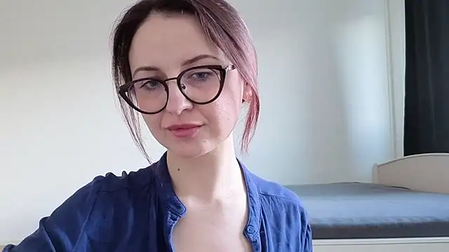 Satin Sin online show from April 7, 2026, 5:15 pm