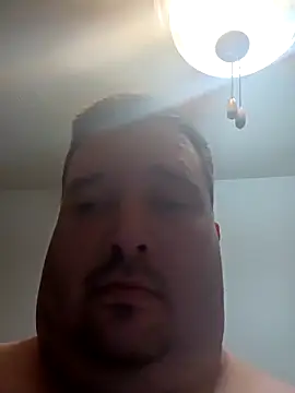 Snapshot of tacoguy1992 chatting on February 15, 2026, 12:44 am tacoguy1992 online show from February 15, 2026, 12:44 am