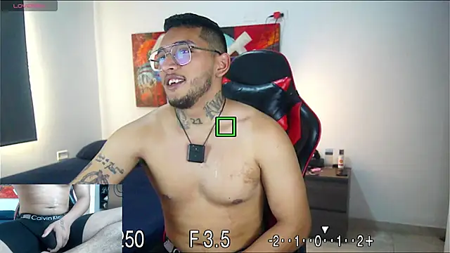 Snapshot of EvanVelvet chatting on February 8, 2026, 2:59 pm EvanVelvet online show from February 8, 2026, 2:59 pm