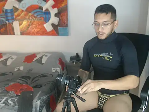 Snapshot of EvanVelvet chatting on January 18, 2026, 11:08 pm EvanVelvet online show from January 18, 2026, 11:08 pm