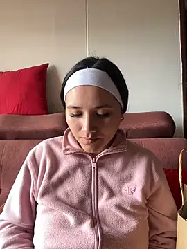 Veronica Wins  online show from January 31, 2026, 8:40 pm