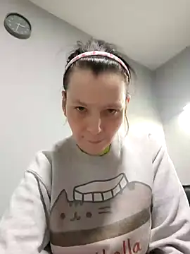 Snapshot of roksa2026 chatting on February 1, 2026, 1:31 pm roksa2026 online show from February 1, 2026, 1:31 pm