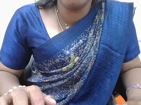 Cute Riyaa22 online show from February 16, 2026, 10:58 am