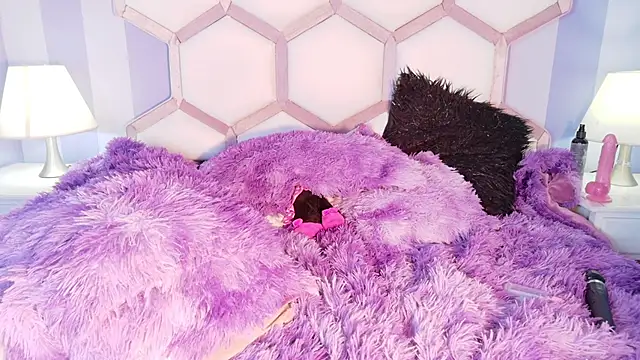 yvi taylor online show from February 7, 2026, 12:51 am