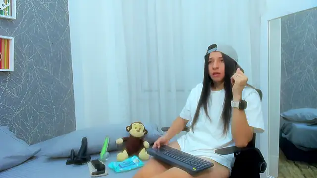 ViictoriiaSaenz online show from February 21, 2026, 3:52 am