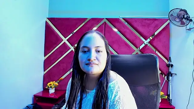 Snapshot of MiaRouss69 chatting on February 14, 2026, 3:51 am MiaRouss69 online show from February 14, 2026, 3:51 am