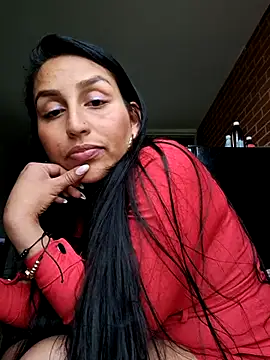 LunaRouuse  online show from February 23, 2026, 10:21 pm