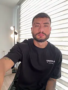 FrancoRossi  online show from April 7, 2026, 12:40 pm