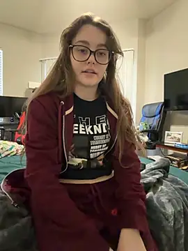 Snapshot of julia4thewin chatting on February 19, 2026, 11:12 pm julia4thewin online show from February 19, 2026, 11:12 pm