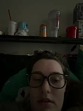 julia4thewin online show from April 1, 2026, 11:23 pm