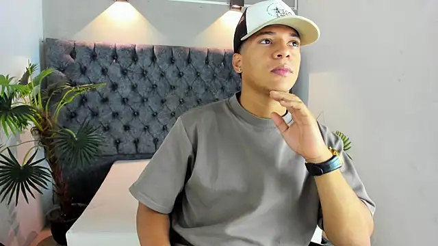 MATHY ROBERT online show from January 12, 2026, 12:45 pm