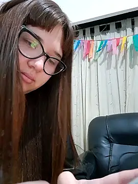 yamiipink22 online show from January 18, 2026, 4:38 am