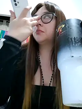 yamiipink22 online show from February 7, 2026, 5:37 am