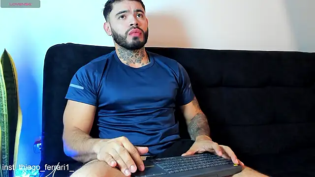 thiago ferrari  online show from February 18, 2026, 11:12 pm