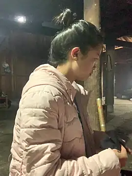 Snapshot of Naalyy chatting on February 3, 2026, 2:10 am Naalyy online show from February 3, 2026, 2:10 am