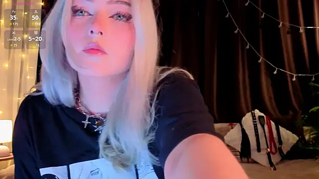 Snapshot of ShyniAlice chatting on June 10, 2026, 3:52 am ShyniAlice online show from June 10, 2026, 3:52 am