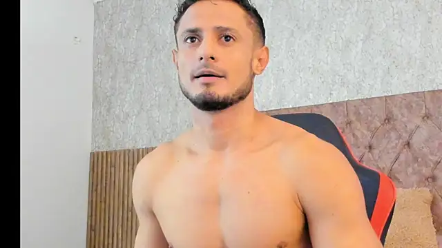 Adonys Lewis  online show from February 4, 2026, 8:09 am