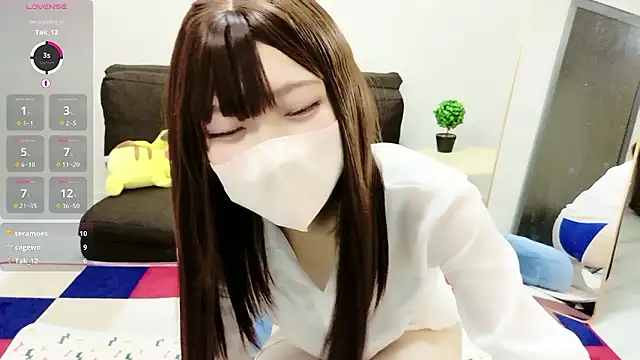 Snapshot of Nanamin- chatting on June 6, 2026, 12:32 pm Nanamin- online show from June 6, 2026, 12:32 pm