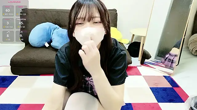 Snapshot of Nanamin- chatting on June 1, 2026, 2:28 pm Nanamin- online show from June 1, 2026, 2:28 pm