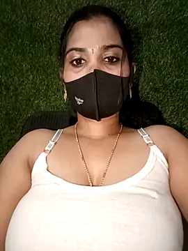 Snapshot of Nithyatamil chatting on February 6, 2026, 5:09 pm Nithyatamil online show from February 6, 2026, 5:09 pm