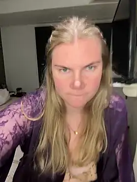 SexyBlondJoanna online show from March 1, 2026, 6:19 pm