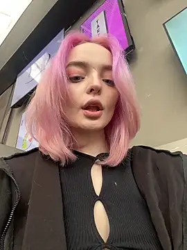 aka Blonde online show from March 4, 2026, 5:37 am