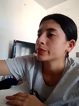 honeyhotgirl19 online show from February 25, 2026, 7:25 pm