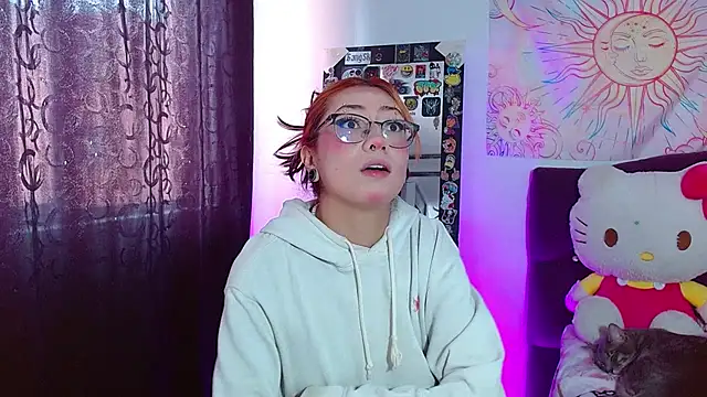 kittymiauu444 online show from February 13, 2026, 3:56 pm