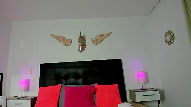 Natalye 23 online show from March 26, 2026, 3:16 am