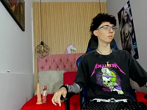 Syriussz online show from February 14, 2026, 7:25 pm