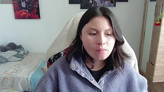 yessica gomez01 online show from May 25, 2026, 8:18 pm