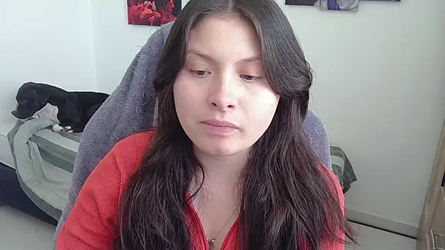 yessica gomez01 online show from February 20, 2026, 6:54 pm