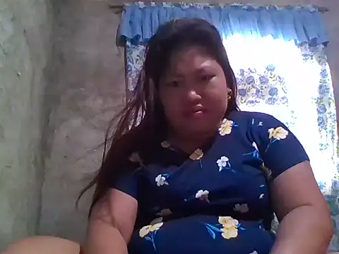 Snapshot of pinay_rose14 chatting on January 17, 2026, 11:41 pm pinay rose14 online show from January 17, 2026, 11:41 pm