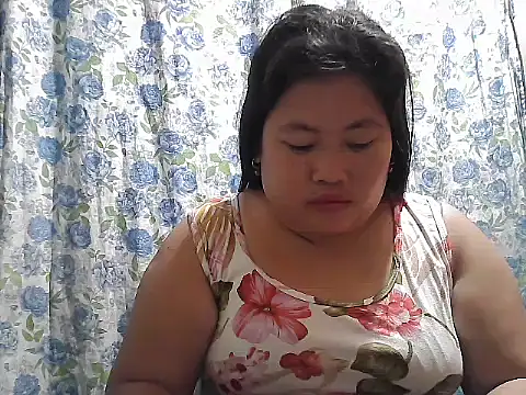 Snapshot of pinay_rose14 chatting on February 6, 2026, 8:38 pm pinay rose14 online show from February 6, 2026, 8:38 pm