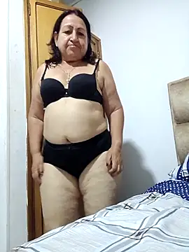 DaisyPassio online show from April 19, 2026, 1:28 am