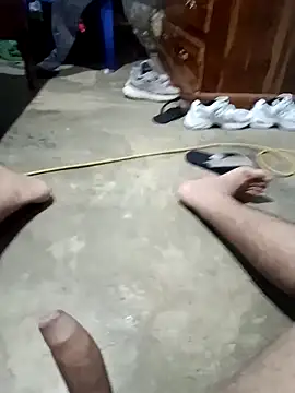 Geovy071 online show from April 15, 2026, 12:05 am